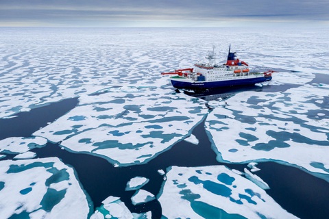 Tàu Polarstern hoàn thành sứ mệnh nghiên cứu Bắc cực lớn nhất lịch sử - Ảnh 2. Tàu Polarstern hoàn thành sứ mệnh nghiên cứu Bắc cực lớn nhất lịch sử - Ảnh 2.