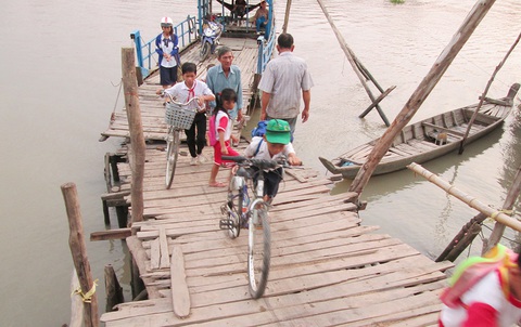 Tìm chữ nơi đất mẹ - Ảnh 1. Tìm chữ nơi đất mẹ - Ảnh 1.