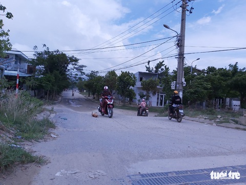 Trả hồ sơ điều tra bổ sung vụ làm ẩu gây sụt lún công trình, thiệt hại 9,2 tỉ đồng - Ảnh 1. Trả hồ sơ điều tra bổ sung vụ làm ẩu gây sụt lún công trình, thiệt hại 9,2 tỉ đồng - Ảnh 1.