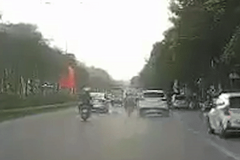 Say rượu lái ôtô gây tai nạn liên hoàn làm 1 người chết, 7 bị thương - Ảnh 1. Say rượu lái ôtô gây tai nạn liên hoàn làm 1 người chết, 7 bị thương - Ảnh 1.