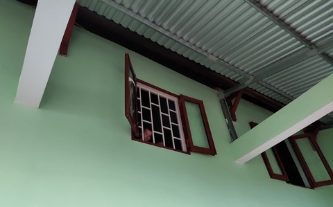 Làng mạc xứ Huế vẫn đang chìm trong cơn lũ lịch sử - Ảnh 1. Làng mạc xứ Huế vẫn đang chìm trong cơn lũ lịch sử - Ảnh 1.