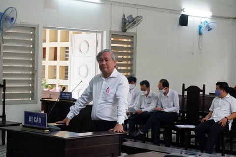Lại hoãn xét xử cựu giám đốc Sở Y tế Long An - Ảnh 1. Lại hoãn xét xử cựu giám đốc Sở Y tế Long An - Ảnh 1.