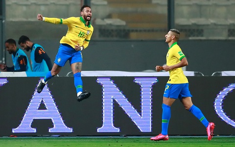 Neymar lập hat-trick, Brazil thắng ngược kịch tính Peru - Ảnh 4. Neymar lập hat-trick, Brazil thắng ngược kịch tính Peru - Ảnh 4.