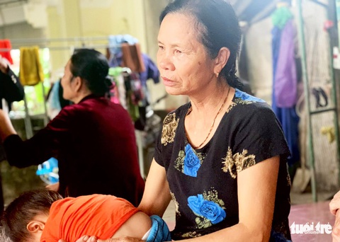 Vụ thủy điện Rào Trăng 3: Khóc nghẹn chờ tin con - Ảnh 5. Vụ thủy điện Rào Trăng 3: Khóc nghẹn chờ tin con - Ảnh 5.