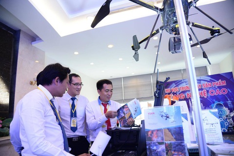 Đại hội đại biểu Đảng bộ TP.HCM lần thứ XI: Dấu mốc quan trọng mở ra giai đoạn mới, khí thế mới - Ảnh 6. Đại hội đại biểu Đảng bộ TP.HCM lần thứ XI: Dấu mốc quan trọng mở ra giai đoạn mới, khí thế mới - Ảnh 6.
