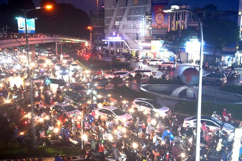 Sở GTVT TP.HCM đề xuất làm 5 đường trên cao - Ảnh 1. Sở GTVT TP.HCM đề xuất làm 5 đường trên cao - Ảnh 1.