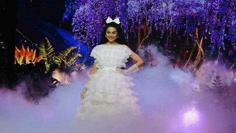 Thanh Hằng làm ‘công chúa vedette’ trong show diễn cổ tích The Princess - Ảnh 9. Thanh Hằng làm ‘công chúa vedette’ trong show diễn cổ tích The Princess - Ảnh 9.