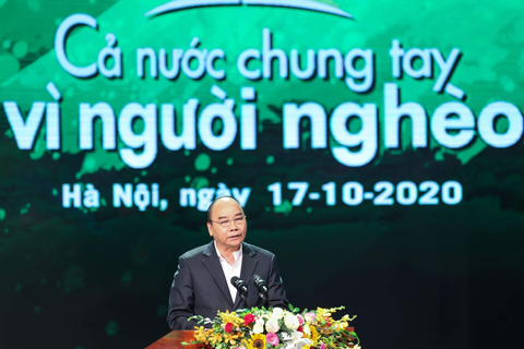 Chung tay vì người nghèo - Không để ai bị bỏ lại phía sau không phải lời hô hào suông - Ảnh 1. Chung tay vì người nghèo - Không để ai bị bỏ lại phía sau không phải lời hô hào suông - Ảnh 1.
