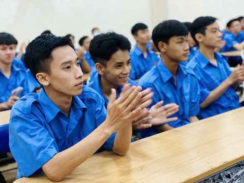 Đào tạo kỹ sư cơ điện tử khóa đầu tiên theo mô hình Nhật Bản - Ảnh 1. Đào tạo kỹ sư cơ điện tử khóa đầu tiên theo mô hình Nhật Bản - Ảnh 1.