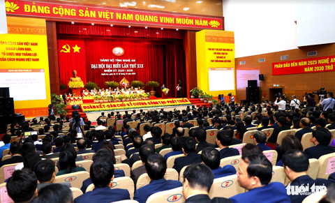 Thủ tướng muốn Nghệ An tháo gỡ chuyện ‘tỉnh mở, sở thì thắt’ - Ảnh 2. Thủ tướng muốn Nghệ An tháo gỡ chuyện ‘tỉnh mở, sở thì thắt’ - Ảnh 2.