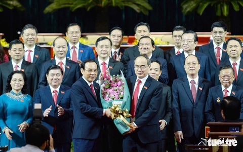 Bí thư Thành ủy Nguyễn Văn Nên kêu gọi đồng tâm hiệp lực xây dựng phát triển TP.HCM - Ảnh 2. Bí thư Thành ủy Nguyễn Văn Nên kêu gọi đồng tâm hiệp lực xây dựng phát triển TP.HCM - Ảnh 2.
