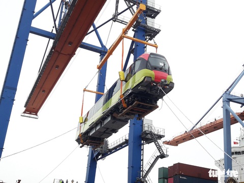 Chiêm ngưỡng đoàn tàu metro Nhổn - ga Hà Nội rời cảng Hải Phòng - Ảnh 3. Chiêm ngưỡng đoàn tàu metro Nhổn - ga Hà Nội rời cảng Hải Phòng - Ảnh 3.