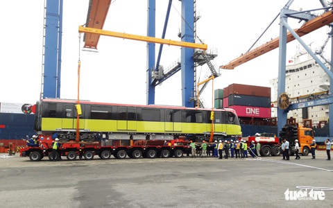 Chiêm ngưỡng đoàn tàu metro Nhổn - ga Hà Nội rời cảng Hải Phòng - Ảnh 7. Chiêm ngưỡng đoàn tàu metro Nhổn - ga Hà Nội rời cảng Hải Phòng - Ảnh 7.