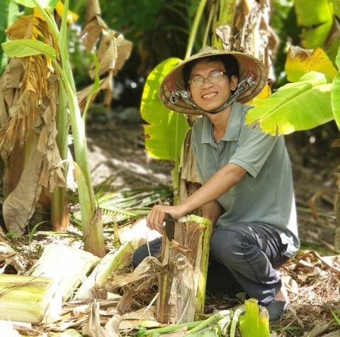 Chàng trai đi lan tỏa thông điệp làm vườn thuận tự nhiên - Ảnh 1. Chàng trai đi lan tỏa thông điệp làm vườn thuận tự nhiên - Ảnh 1.