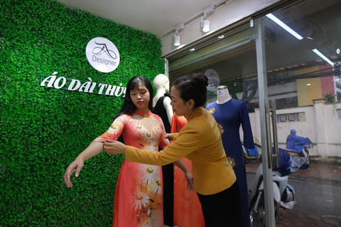 Bước chân con chậm, nhưng nếu không có mẹ, con chỉ đứng im thôi - Ảnh 6. Bước chân con chậm, nhưng nếu không có mẹ, con chỉ đứng im thôi - Ảnh 6.
