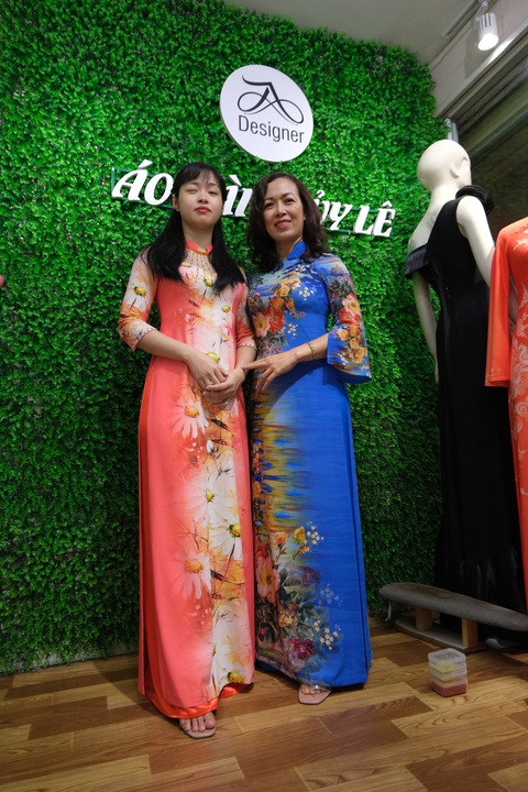 Bước chân con chậm, nhưng nếu không có mẹ, con chỉ đứng im thôi - Ảnh 7. Bước chân con chậm, nhưng nếu không có mẹ, con chỉ đứng im thôi - Ảnh 7.