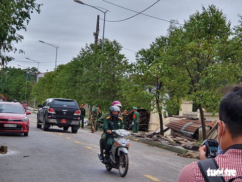 Tìm kiếm, đưa thi thể 22 chiến sĩ về Đông Hà: Nỗi đau thấu trời đất - Ảnh 17. Tìm kiếm, đưa thi thể 22 chiến sĩ về Đông Hà: Nỗi đau thấu trời đất - Ảnh 17.