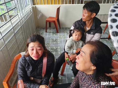 Sạt lở núi vùi lấp 22 cán bộ chiến sĩ: Muốn đưa anh về quê nhưng lũ cản đường - Ảnh 1. Sạt lở núi vùi lấp 22 cán bộ chiến sĩ: Muốn đưa anh về quê nhưng lũ cản đường - Ảnh 1.