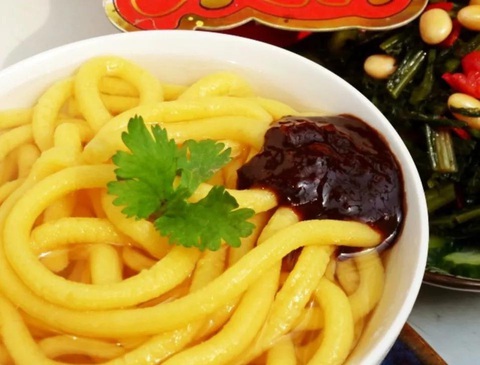 Ăn đồ trữ đông gần 1 năm, 9 người trong gia đình ở Trung Quốc tử vong - Ảnh 2. Ăn đồ trữ đông gần 1 năm, 9 người trong gia đình ở Trung Quốc tử vong - Ảnh 2.