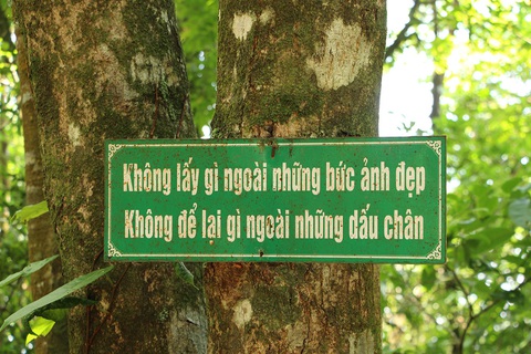 Trên đỉnh núi thiêng Bạch Mã - Kỳ cuối: Phải thận trọng khi chạm vào Bạch Mã! - Ảnh 3. Trên đỉnh núi thiêng Bạch Mã - Kỳ cuối: Phải thận trọng khi chạm vào Bạch Mã! - Ảnh 3.