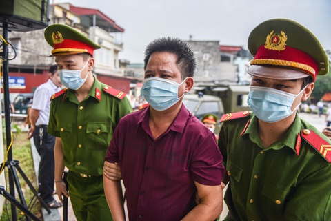 Xét xử lưu động chủ quán nướng bắt khách quỳ xin lỗi vì bóc phốt đồ ăn có sán - Ảnh 3. Xét xử lưu động chủ quán nướng bắt khách quỳ xin lỗi vì bóc phốt đồ ăn có sán - Ảnh 3.