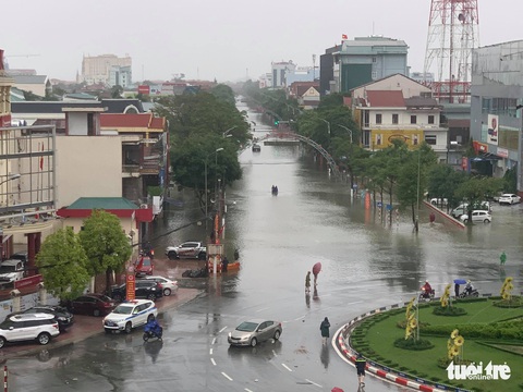 Dân làng tôi tất tả chạy cơn lũ lịch sử - Ảnh 12. Dân làng tôi tất tả chạy cơn lũ lịch sử - Ảnh 12.