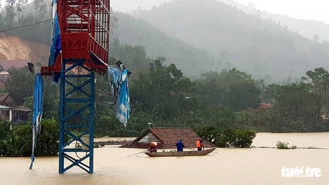 Quảng Bình thành rốn lũ mới - Ảnh 9. Quảng Bình thành rốn lũ mới - Ảnh 9.