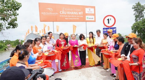 Tôn Đông Á viết tiếp câu chuyện “Cùng xây cuộc sống xanh” - Ảnh 3. Tôn Đông Á viết tiếp câu chuyện “Cùng xây cuộc sống xanh” - Ảnh 3.