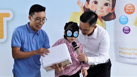 Chuyên gia giáo dục - Tiến sĩ Vũ Thu Hương: Hãy dừng đầu độc trẻ bằng điện thoại, máy tính - Ảnh 4. Chuyên gia giáo dục - Tiến sĩ Vũ Thu Hương: Hãy dừng đầu độc trẻ bằng điện thoại, máy tính - Ảnh 4.