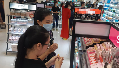 Thủ tướng yêu cầu kiểm tra phản ảnh về hàng giả, hàng nhái đăng trên Tuổi Trẻ - Ảnh 1. Thủ tướng yêu cầu kiểm tra phản ảnh về hàng giả, hàng nhái đăng trên Tuổi Trẻ - Ảnh 1.