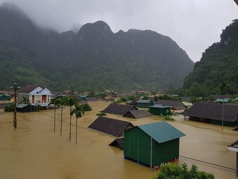 Lũ qua đi, những ngôi nhà chống lũ vẫn ở lại - Ảnh 4. Lũ qua đi, những ngôi nhà chống lũ vẫn ở lại - Ảnh 4.