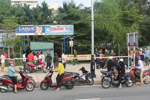 Tìm thấy thi thể người phụ nữ mất tích 12 ngày dưới cống nước - Ảnh 2. Tìm thấy thi thể người phụ nữ mất tích 12 ngày dưới cống nước - Ảnh 2.