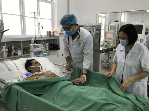 Kỳ tích cấp cứu liên tục cứu sống bệnh nhân ngưng tim 90 phút - Ảnh 1. Kỳ tích cấp cứu liên tục cứu sống bệnh nhân ngưng tim 90 phút - Ảnh 1.