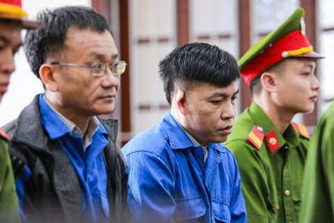 Chủ mưu vụ gian lận thi cử tại Hòa Bình bị tuyên y án 8 năm tù - Ảnh 1. Chủ mưu vụ gian lận thi cử tại Hòa Bình bị tuyên y án 8 năm tù - Ảnh 1.