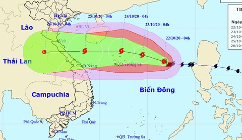 Sáng nay bão số 8 cách Hoàng Sa 470km, tiếp tục mạnh lên - Ảnh 2. Sáng nay bão số 8 cách Hoàng Sa 470km, tiếp tục mạnh lên - Ảnh 2.