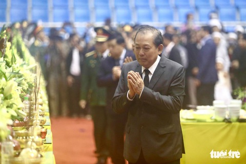 Lễ truy điệu 22 chiến sĩ Đoàn Kinh tế quốc phòng 337: Tiễn các anh về với quê nhà - Ảnh 14. Lễ truy điệu 22 chiến sĩ Đoàn Kinh tế quốc phòng 337: Tiễn các anh về với quê nhà - Ảnh 14.