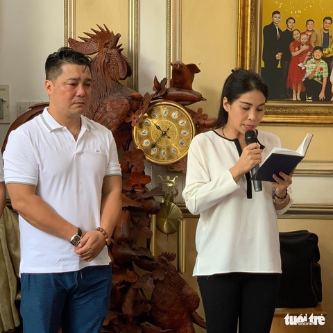 Con gái nghệ sĩ Lý Huỳnh cảm ơn Chính phủ đã giúp chị được về nước chăm sóc cha - Ảnh 1. Con gái nghệ sĩ Lý Huỳnh cảm ơn Chính phủ đã giúp chị được về nước chăm sóc cha - Ảnh 1.