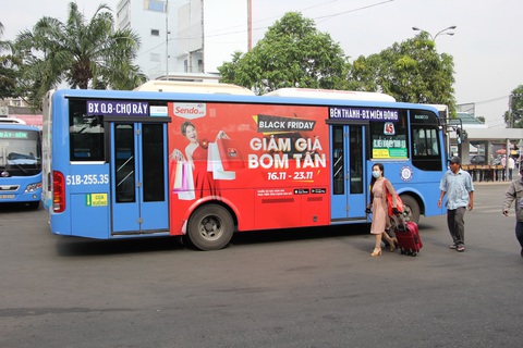 TP.HCM kết thúc đề án quảng cáo trên xe buýt - Ảnh 1. TP.HCM kết thúc đề án quảng cáo trên xe buýt - Ảnh 1.