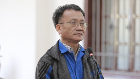 Chủ mưu vụ gian lận thi cử tại Hòa Bình nói ‘luôn công bằng với học sinh’ - Ảnh 1. Chủ mưu vụ gian lận thi cử tại Hòa Bình nói ‘luôn công bằng với học sinh’ - Ảnh 1.