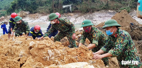 Phủ sóng điện thoại, thông đường 71 lên thủy điện Rào Trăng 3 - Ảnh 3. Phủ sóng điện thoại, thông đường 71 lên thủy điện Rào Trăng 3 - Ảnh 3.