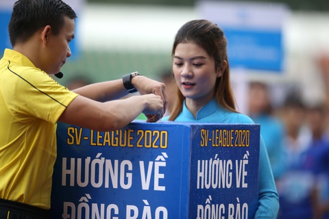 Sôi động ngày khai mạc Giải bóng đá sinh viên Đại học Quốc gia TP.HCM mở rộng 2020 - Ảnh 3. Sôi động ngày khai mạc Giải bóng đá sinh viên Đại học Quốc gia TP.HCM mở rộng 2020 - Ảnh 3.