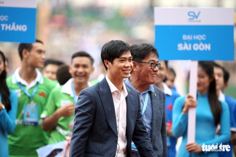 Sôi động ngày khai mạc Giải bóng đá sinh viên Đại học Quốc gia TP.HCM mở rộng 2020 - Ảnh 4. Sôi động ngày khai mạc Giải bóng đá sinh viên Đại học Quốc gia TP.HCM mở rộng 2020 - Ảnh 4.