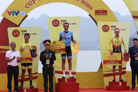 Giải đua xe đạp VTV Cúp Tôn Hoa Sen 2020: Cuarơ Pháp Loic Desriac chiếm áo vàng - Ảnh 2. Giải đua xe đạp VTV Cúp Tôn Hoa Sen 2020: Cuarơ Pháp Loic Desriac chiếm áo vàng - Ảnh 2.
