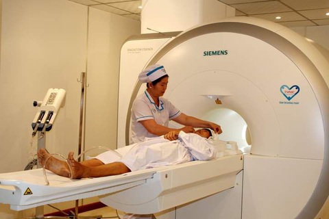 Túi phình động mạch trong não, triệu chứng mơ hồ hậu quả hiện hữu rất lớn - Ảnh 1. Túi phình động mạch trong não, triệu chứng mơ hồ hậu quả hiện hữu rất lớn - Ảnh 1.