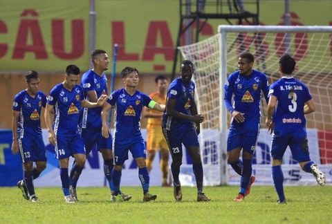 V-League liệu có bóng đá ân tình? - Ảnh 4. V-League liệu có bóng đá ân tình? - Ảnh 4.