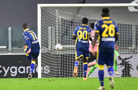 Sao trẻ vào sân từ ghế dự bị lập công cứu Juventus trước Verona - Ảnh 3. Sao trẻ vào sân từ ghế dự bị lập công cứu Juventus trước Verona - Ảnh 3.