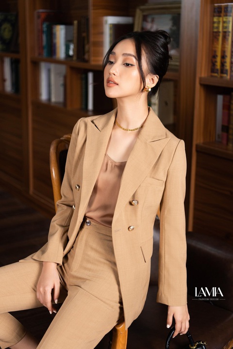 Thời trang Lamia ra mắt bộ sưu tập thể hiện đẳng cấp nữ quyền - Ảnh 2. Thời trang Lamia ra mắt bộ sưu tập thể hiện đẳng cấp nữ quyền - Ảnh 2.