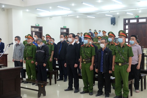 Đại án BIDV: Công ty không đủ điều kiện vẫn được vay 700 tỉ đồng - Ảnh 1. Đại án BIDV: Công ty không đủ điều kiện vẫn được vay 700 tỉ đồng - Ảnh 1.