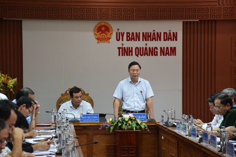Quảng Nam, Quảng Ngãi: Sẵn sàng sơ tán dân khỏi khu vực sạt lở trước bão số 9 - Ảnh 1. Quảng Nam, Quảng Ngãi: Sẵn sàng sơ tán dân khỏi khu vực sạt lở trước bão số 9 - Ảnh 1.