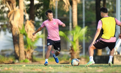 Thành Lương dè chừng Hoàng Đức trước đại chiến Viettel - Hà Nội FC - Ảnh 1. Thành Lương dè chừng Hoàng Đức trước đại chiến Viettel - Hà Nội FC - Ảnh 1.